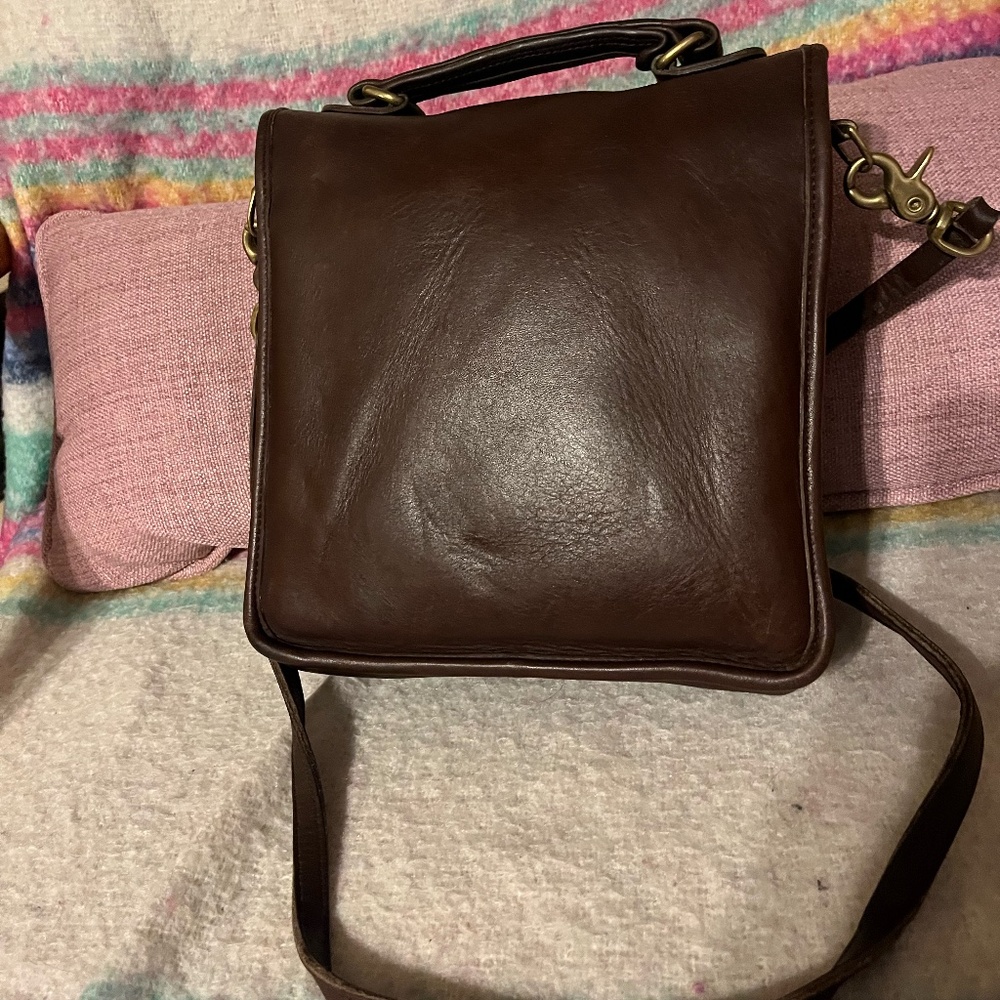 Coach 5130 Brown Leather Shoulder Bag with Hang Tag - Picture 3 of 10